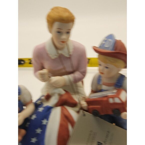 Denim Days 2004 “Sweet Land of Liberty” Figurine Home Interiors W/Tag - Picture 3 of 10